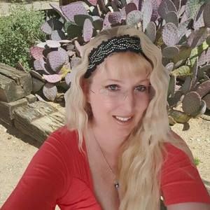 Meet your Posher, Keri-lynn